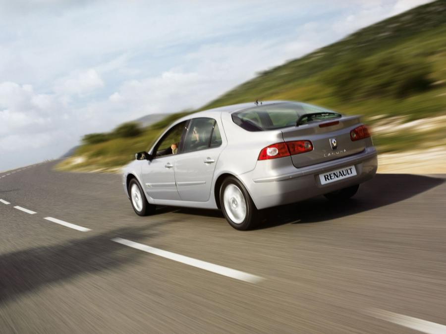  Renault Laguna II 2005 года  (фото 5 из 13)